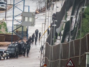 Il dispositivo di sicurezza delle forze spagnolo-marocchine a Melilla (fonte Associazione PRODEIN)